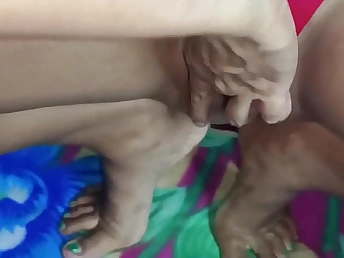 Desi Bhabhi Hindi Scruffy Dally with Dt Weenie - Hot Desi Action!