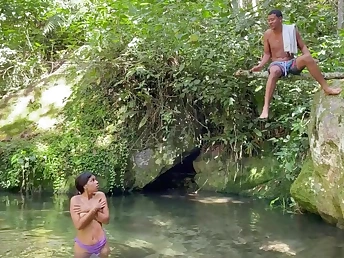 Saraymike gets her big baps and squirt-fueled mouth wet while taking a bathtub in the lake