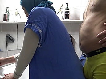 Stepmommysusan gets her hijab torn off while getting plumbed by a German deviant fellow