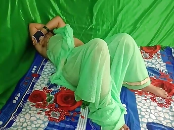 Savita Aunty drilled in a green saree by Indian step-mother