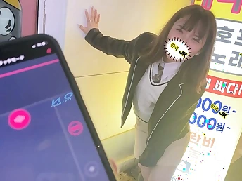 Manga porn stunner with a phat culo increased by a prurient figure gets a super hot surprise in her Chesterfieldian underwear