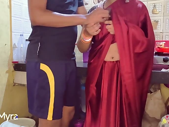 Desi Aunty gets brutally trained in a hot Indian sex tape