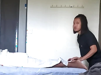 Witness Rasiya Begum get a super-fucking-hot massage & a surprise completing from bulldick