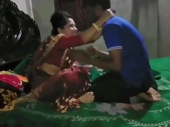 Hot Indian wife Suhagrat Hard gender video