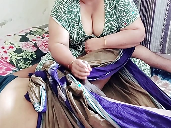 MorJenabb, a difficulty hot Indian MILF, dominatesScarcely cudai ki sextapes with her heavy jugs and indiscretion