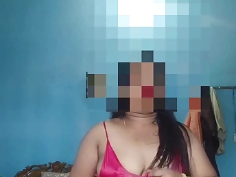 JhilmilXv's Indian Desi Cougar Intro: Yam-sized Culo, Scorching Bosoms & Honcho hot Mms
