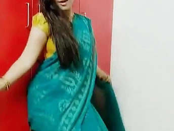 See Tamil Kuthu's super-fucking-hot sexcapades in Tamil films