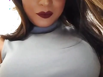 See Sanayee Bang-out get down and grubby with a molten Japanese ally