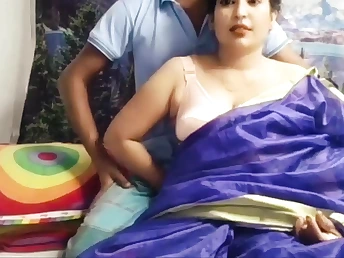 Pretend daughter-in-law-in-law's shush pulverizes his Indian stepmom-in-law with his messy gullet!