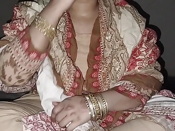 Watch Hira Rump get her ghar aagai Choodwane nigh this hot Pakistani video