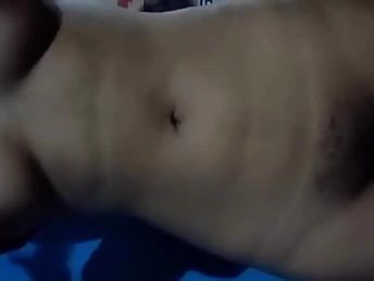 Desi village daughter gets her twat together thither Indian vulva raw thither a torrid Desi flick